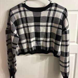 GLAMAKER Women’s Small Cropped Black & White Plaid Sweater